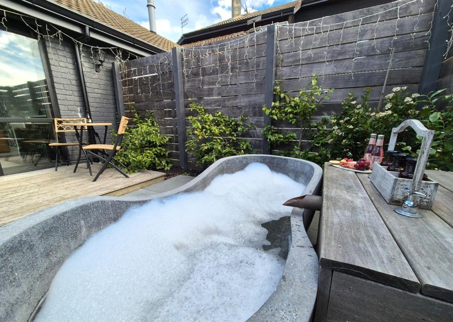 Stagford Retreat Apartment - Taupo Ngoại thất bức ảnh